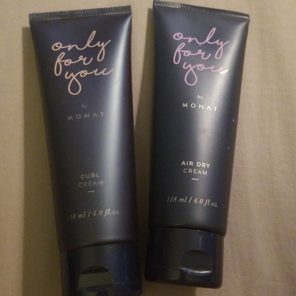 Monat Curl Cream and Air Dry Cream